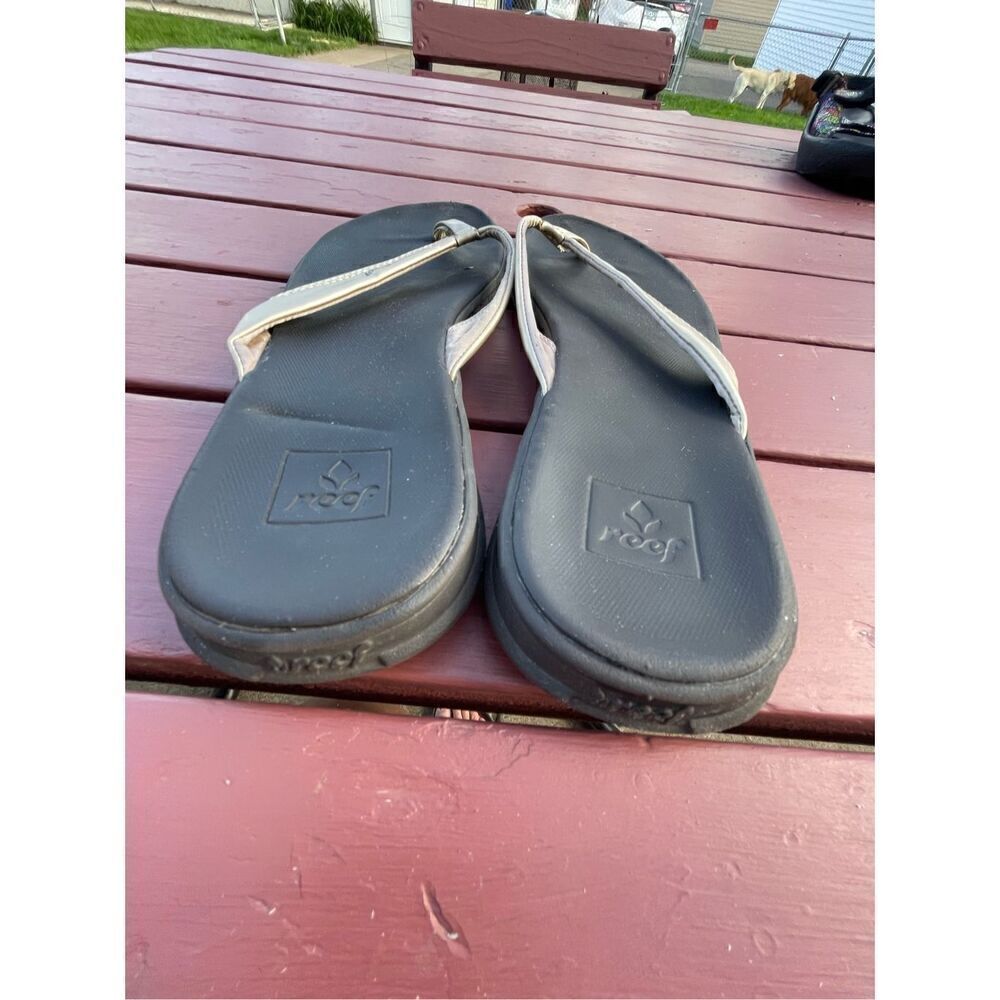 Reef Gold Flip Flops - Picture 5 of 5